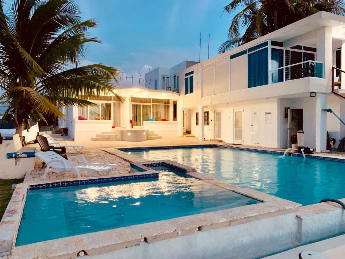 Apartmán Ventana Al Atlantico At Arecibo 681 Ocean Drive Islote Exteriér fotografie