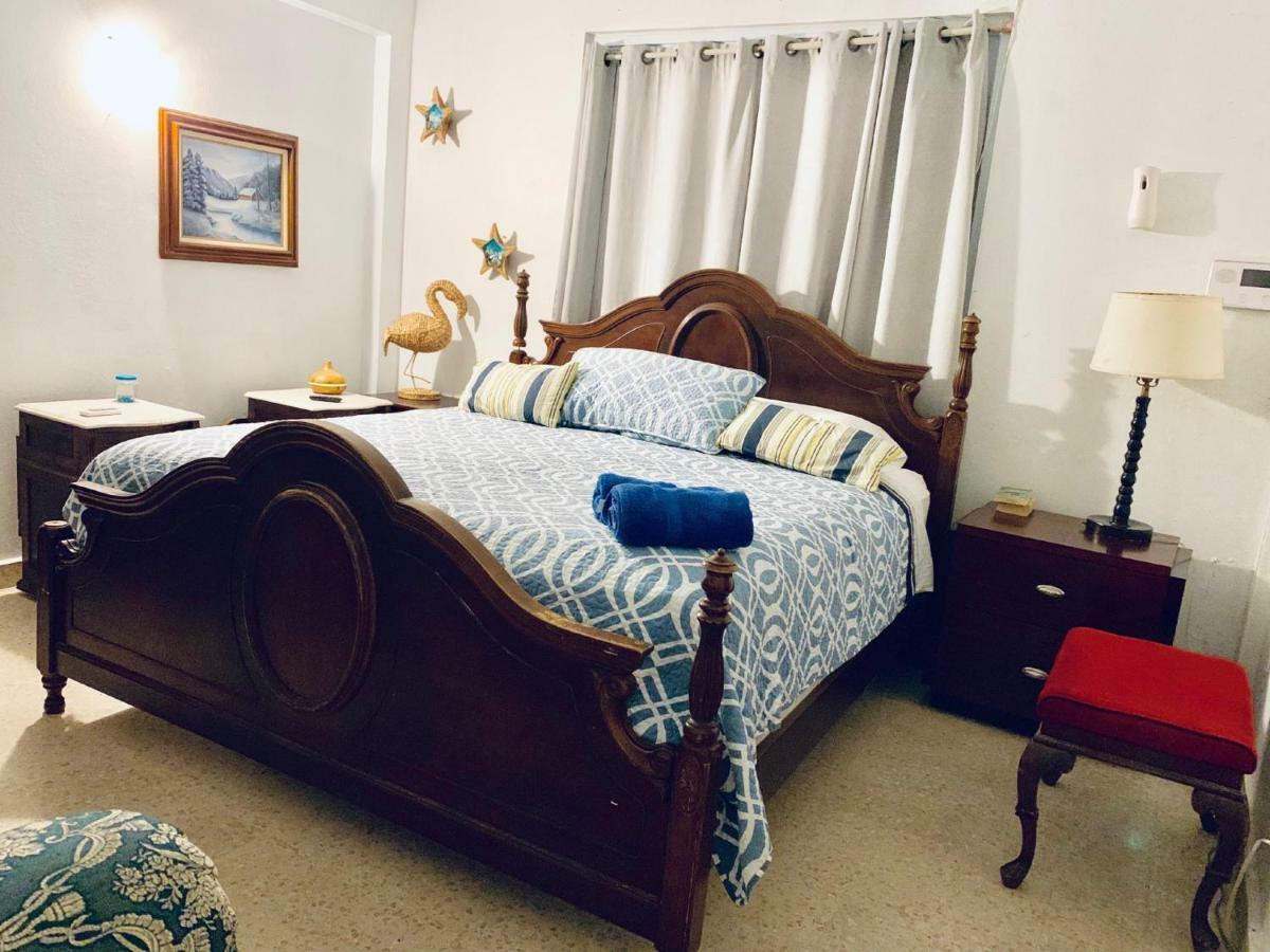 Apartmán Ventana Al Atlantico At Arecibo 681 Ocean Drive Islote Pokoj fotografie